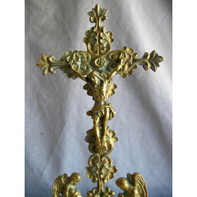French Early 19th Century Charles X Brass Table Crucifix For Sale - Image 3 of 10