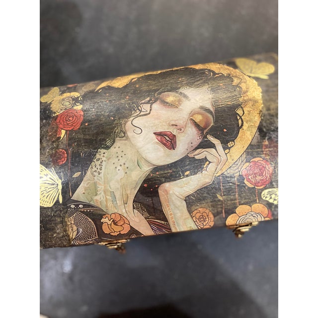 2020s Summer Dreams Box-Hand Painted and Embellished. For Sale - Image 5 of 5