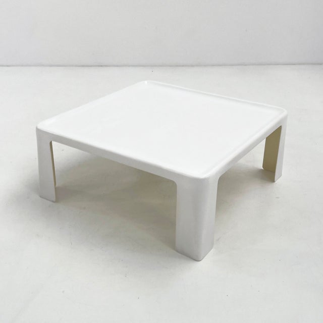 White Amanta Coffee Table by Mario Bellini for B&B Italia, 1970s For Sale - Image 8 of 8