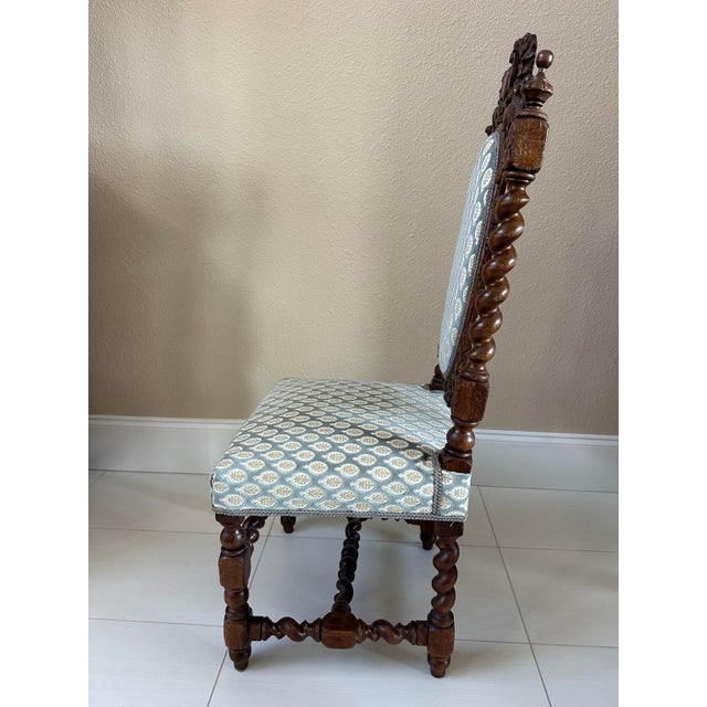 French Circa 1860 French Louis XIII Hunting Style Carved Oak Chairs, Set of 4 For Sale - Image 3 of 14