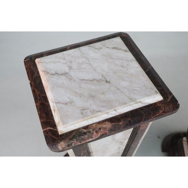 Pair of Early 20th Century Neoclassical Variegated Marble Pedestals, 31.5" For Sale - Image 10 of 12
