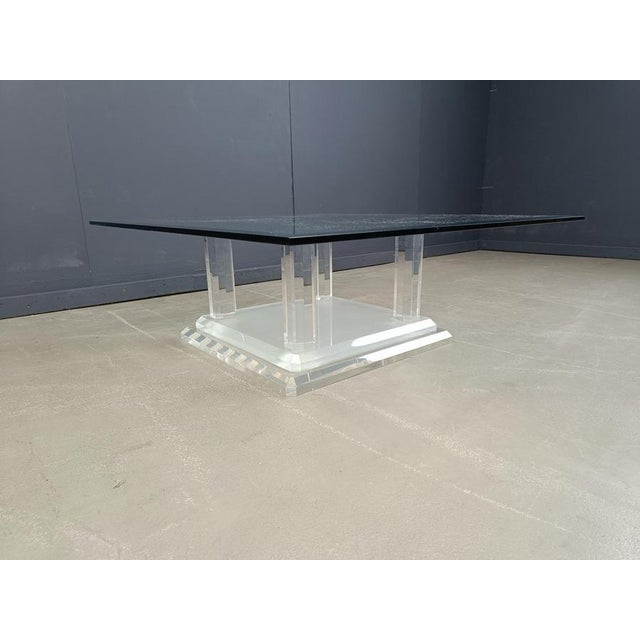 Hollywood Regency Acrylic Glass Column Coffee Table, 1970s For Sale - Image 3 of 13