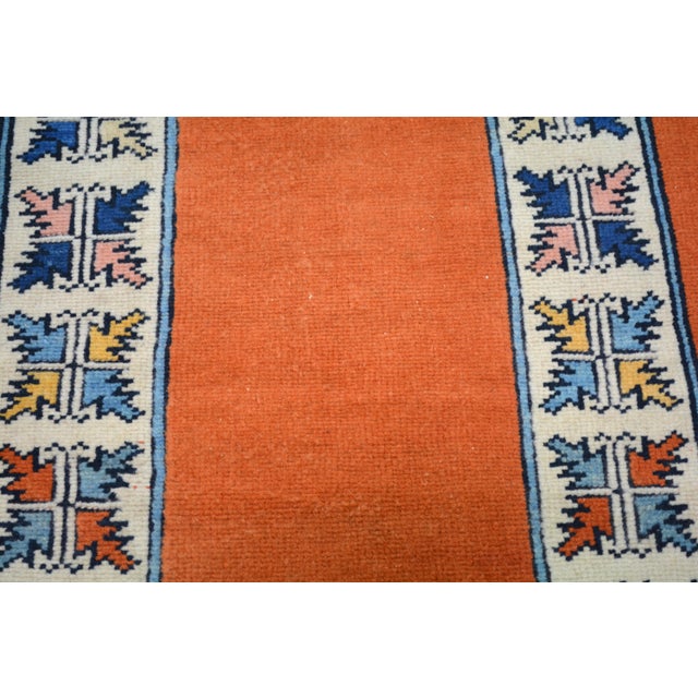 Vintage Turkish Anatolian Hand Knotted Wool Rug, 2'8x7'6 For Sale - Image 4 of 4