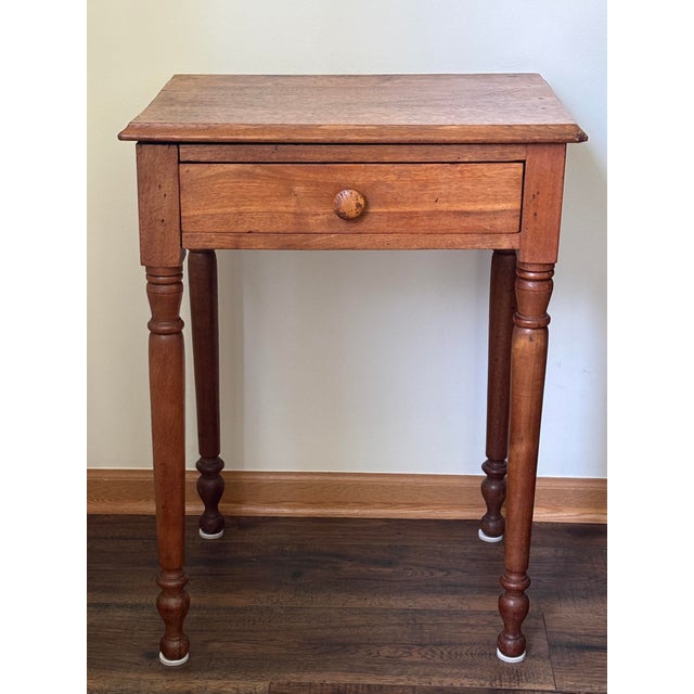 Chestnut 1850s American Primitive Honey Wood Accent Table With Sheraton Legs For Sale - Image 8 of 8