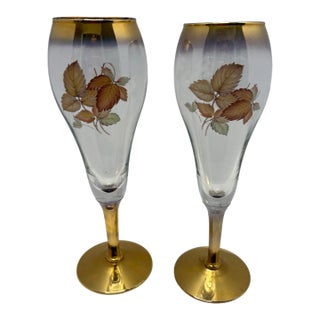 Mid 20th Century Mid-Century Modern European Gold Gilt Champagne Flutes With Autumn Leaf Motif - Set of 2 For Sale