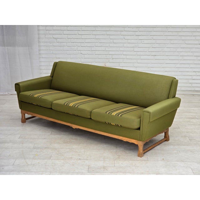 3-Seater Danish Sofa in Green Furniture Wool and Oak Wood, 1970s For Sale - Image 13 of 18