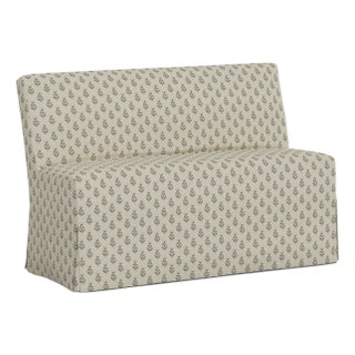 Slipcover for Stoffer Home x Cloth & Company for Lindy Dining Banquette in Francie Floral Blue For Sale