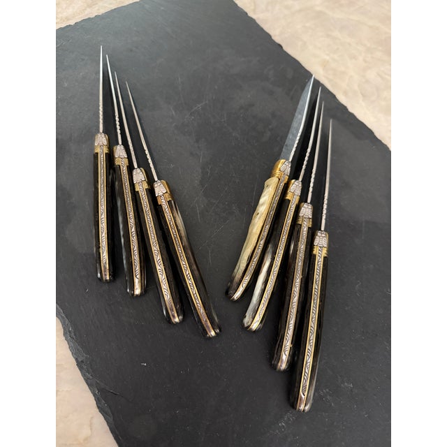 French 1970s Laguiole Natural Horn Steak Knives - Set of 8 For Sale - Image 3 of 4