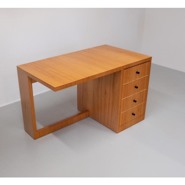 Modernist Maple Desk in the style of Dick Russell Commissioned for Ray Leigh, 1980s For Sale - Image 6 of 18