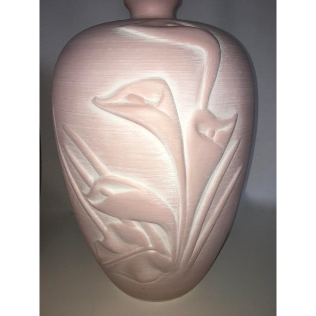 Art Nouveau O'Keefe Style 1980's Calla Lily Hand Glazed Blush Pink Plaster Sculpted Table Lamps - A Pair For Sale - Image 3 of 9