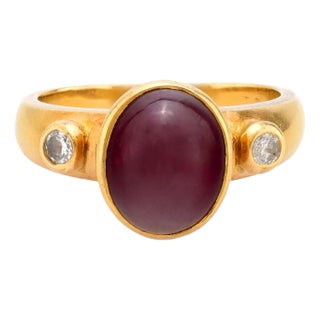 1980s Vintage 5 Carat Cabochon Ruby Diamond 18k Yellow Gold Ring, Size 6.5 For Sale