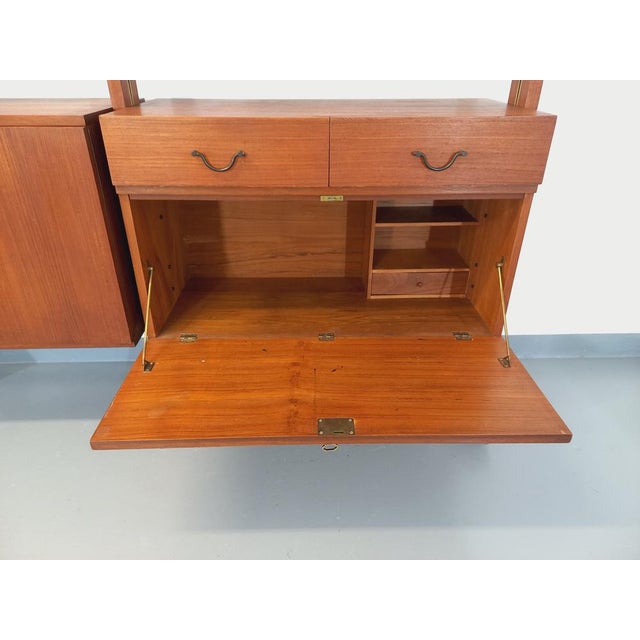 Vintage Wall Shelf in Teak, 1960s For Sale - Image 10 of 18