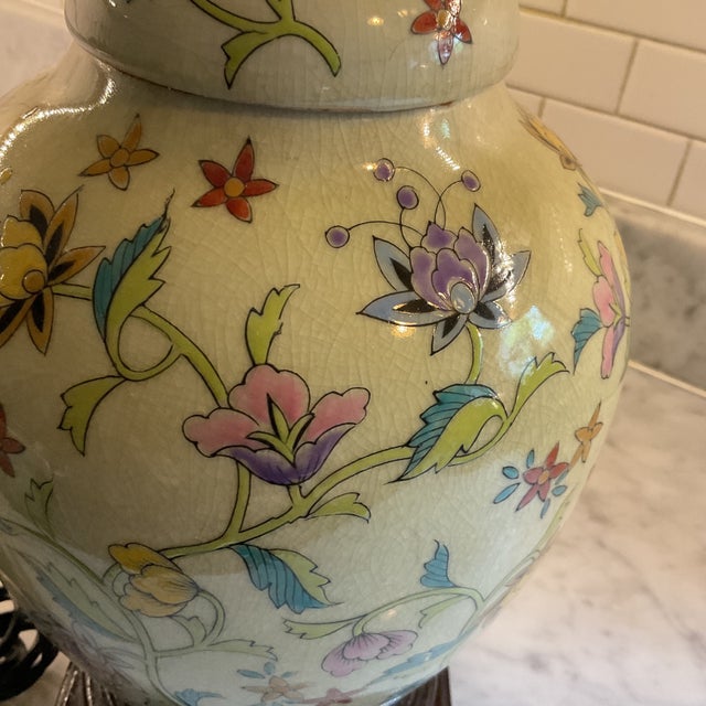 1960s Vintage Ginger Jar Style Table Lamp. Chinese Export Porcelain For Sale - Image 5 of 6