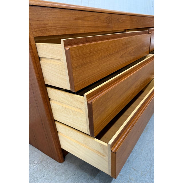 Vintage Danish Modern Teak 10-Drawer Dresser For Sale - Image 9 of 10