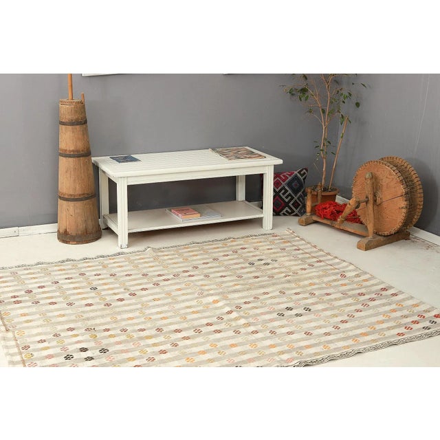 Mid 20th Century Embroidered Vintage Turkish Kilim For Sale In Los Angeles - Image 6 of 7