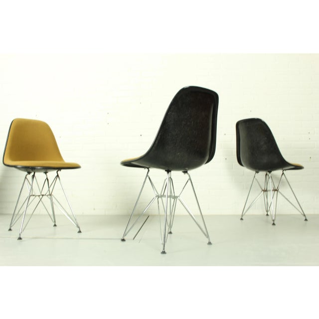 Yellow DSR Dining Chairs by Charles & Ray Eames for Herman Miller, 1960s, Set of 4 For Sale - Image 10 of 13