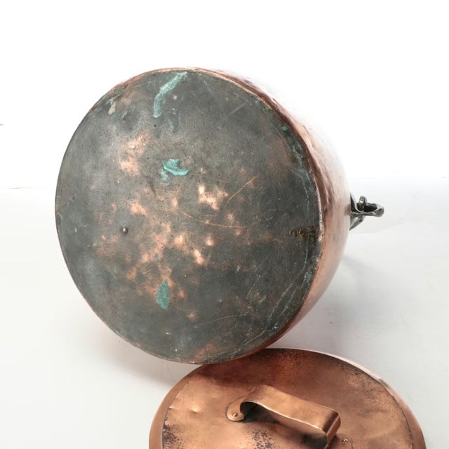 This antique cauldron is an ideal decor accent for any style, and is a perfect cachepot for your favorite plant. Its age...
