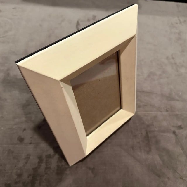 Ivory 1990s Modern Ivory Lacquered Wood Italian Picture Frame by Bussolari For Sale - Image 8 of 11