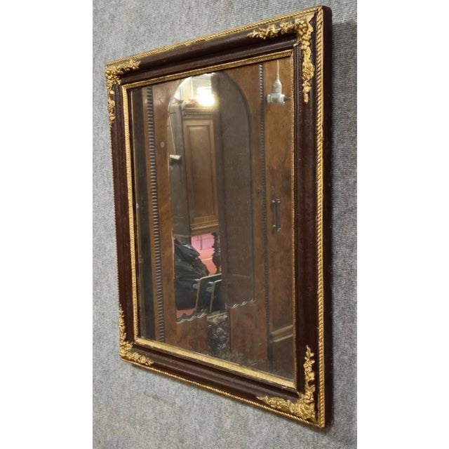 Antique Carved and Gilded Wooden Mirror – Classic Style Superb antique mirror with a molded wooden frame, richly decorated...