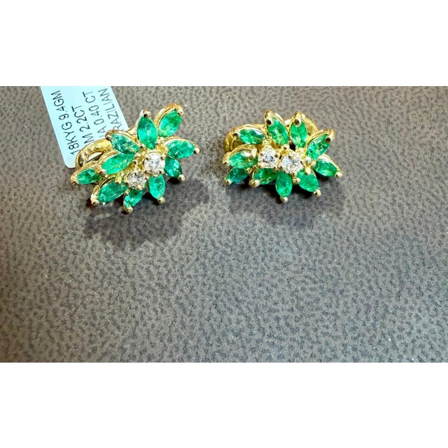 Contemporary 2.2Ct Natural Brazilin Marquise Emerald & 0.40 Ct Diamond Clipon Earring 18 KYG For Sale - Image 3 of 18