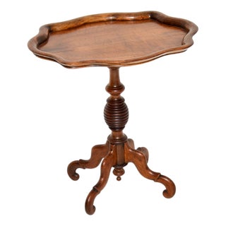 Antique Victorian Walnut Occasional Side Table, 1880 For Sale