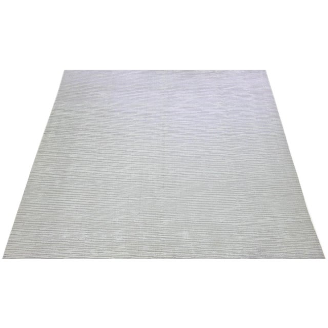 Contemporary 2010s Handmade Modern Wool & Silk Rug With Gray-Silver Abstract Motif For Sale - Image 3 of 7