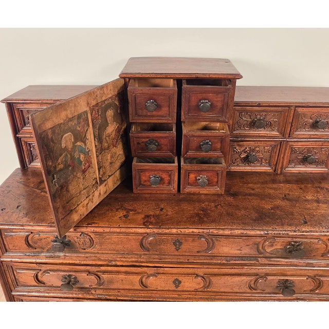 Italian Walnut Baroque Chest, Circa 1780 For Sale In San Francisco - Image 6 of 11