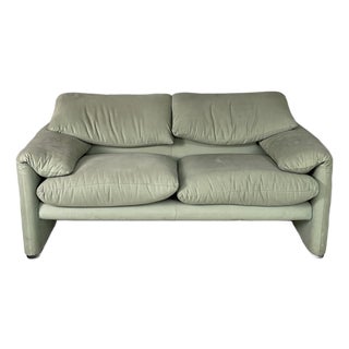 Modern Italian Maralunga Sofa by Vico Magistretti for Cassina, 1970s For Sale