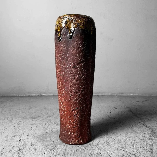 Ceramic Mid-Century Earthenware Ikebana Flower Vase, Japan, 1960s For Sale - Image 7 of 11