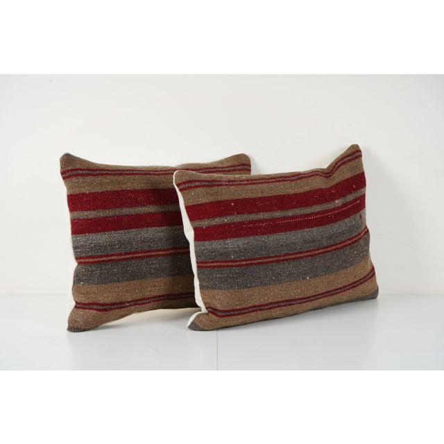 Handmade Turkish Rug Pillow Covers • Vintage Rug Decor Elevate your home decor with these exquisite 14" x 20" pillow...