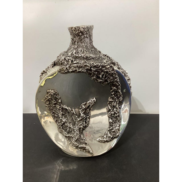 d'Argenta Silver Plated Concave Flower Vase For Sale In New York - Image 6 of 6
