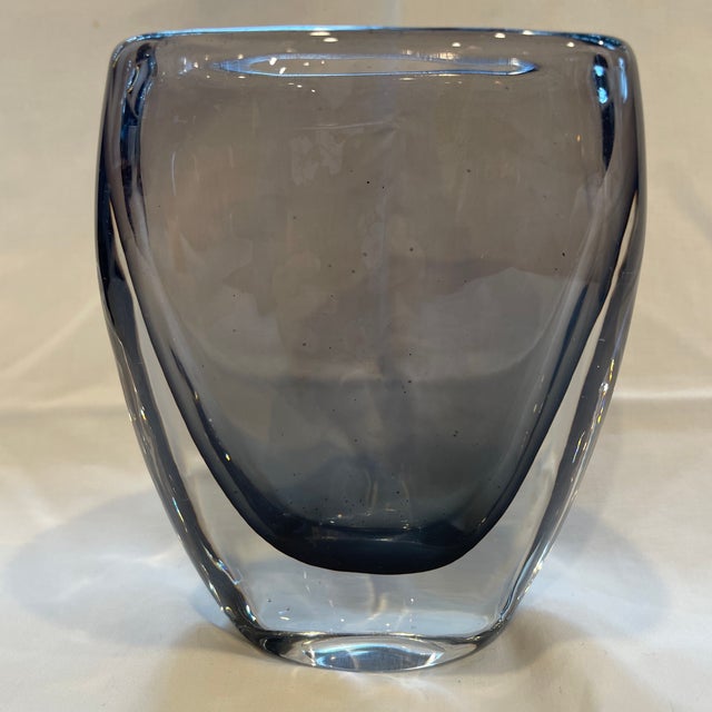 Mid-Century Modern Orrefors' Art Glass Vase by Nils Landberg, Circa 1950-1960s For Sale - Image 3 of 7