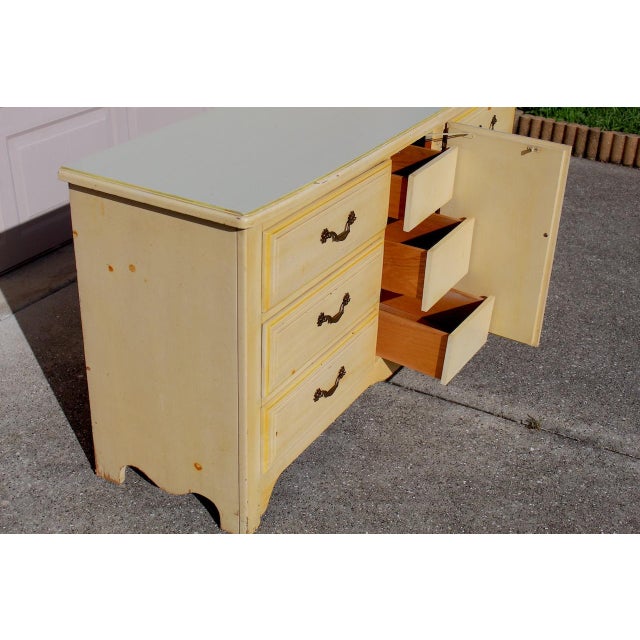 1970s Burlington House Furniture Lexington 9-Drawer Dresser For Sale In Naples, FL - Image 6 of 13