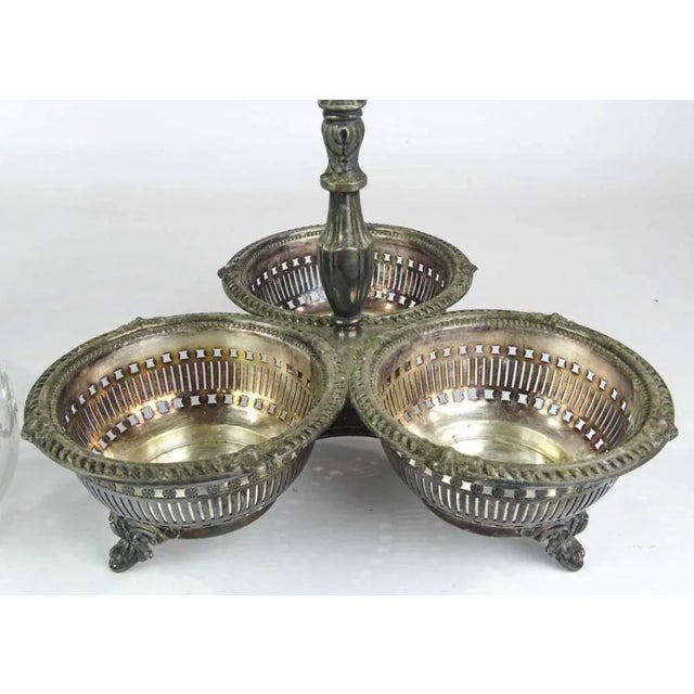 Traditional Antique English Silver Three Section Silverplate Decanter Holder or Tantalus With Lateraling Liquor For Sale - Image 3 of 9