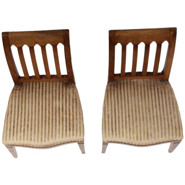 Hollywood Regency Antique Biedermeier Chairs in Walnut, 1820, Set of 4 For Sale - Image 3 of 18