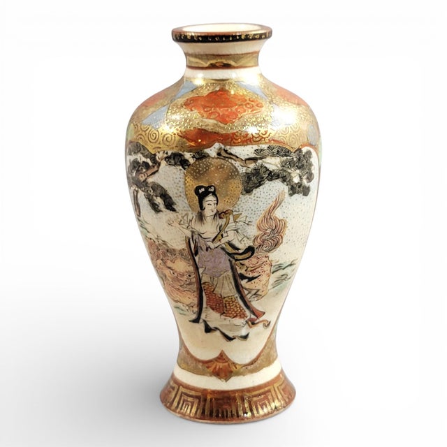 Antique Japanese Meiji Satsuma Miniature Vase from Chosei For Sale - Image 13 of 13