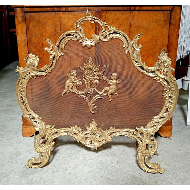 Large Gilt Bronze Fireplace Screen with Putti and Openwork Rocaille Decor For Sale - Image 6 of 7