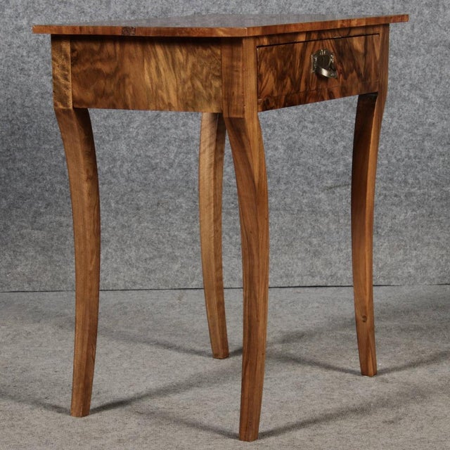 Mid 19th Century Small Antique Walnut Side or Sewing Table, 1840s For Sale - Image 5 of 18
