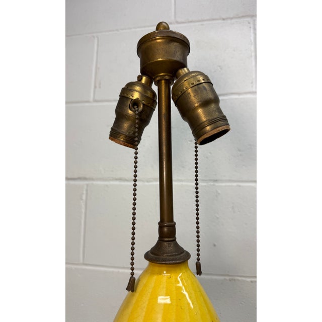 French Antique French Yellow Brass Gourd Shaped Pottery Electric Table Lamp Light For Sale - Image 3 of 13
