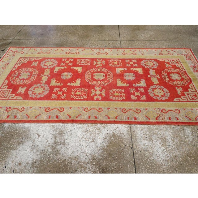 Galerie Shabab Collection Early 20th Century East Turkestan Khotan Rug For Sale In New York - Image 6 of 10