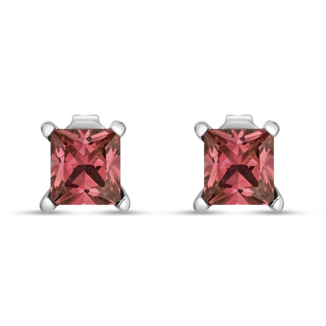 A timeless jewelry essential, these lab grown pink diamonds studs will bring unparalleled sparkle to your ears. These...