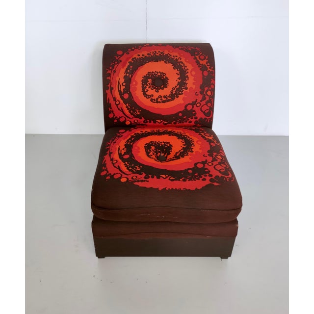 Made in Italy, 1970s. We have 4 lounge chairs that can be put together to become a sofa. They are typical of the 70s and...