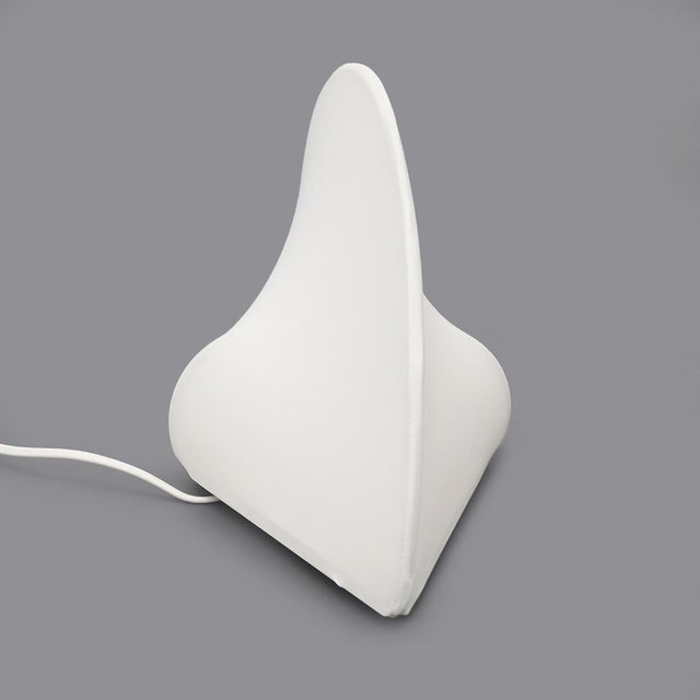 White Kaori Table Lamps by Kazuhide Takahama for Sirrah, 1970s, Set of 2 For Sale - Image 8 of 16