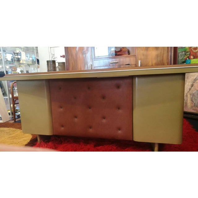 1950s Executive Desk in Lacquered and Laminated Metal from Anonima Castelli, 1950s For Sale - Image 5 of 12