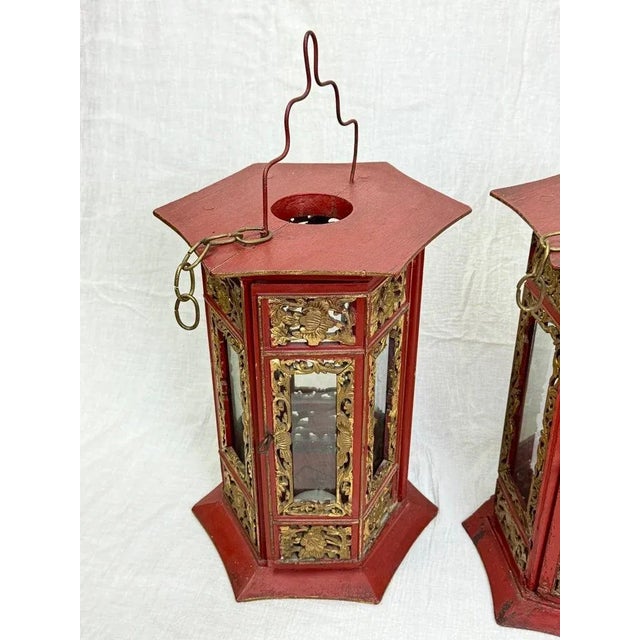 Pair of Asian Hand Carved Wooden Lanterns For Sale In New York - Image 6 of 10