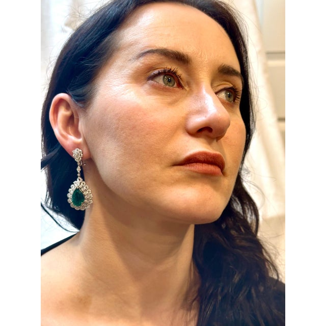 GIA Certified 14Ct Pear/Drop Zambian Emerald 7 Ct Diamond Earrings 18 Kt Gold For Sale - Image 13 of 18