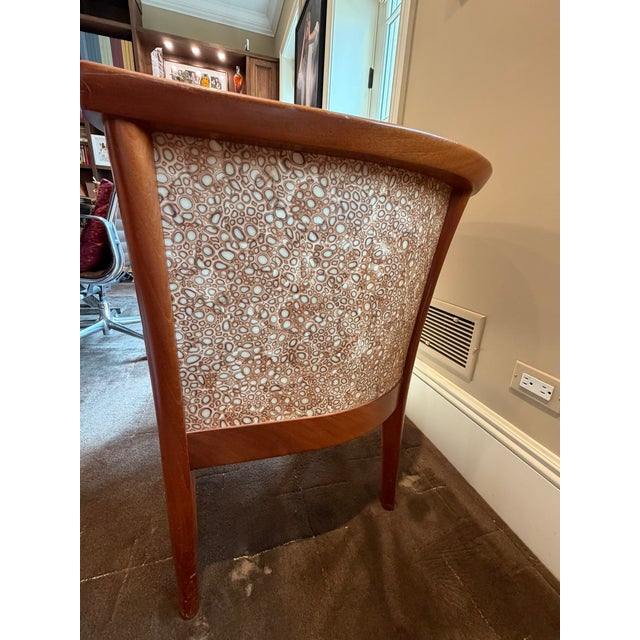 Donghia Hard‑Shell Barrel Chair – Leather Seat & Patterned Textile Interior For Sale In Chicago - Image 6 of 9