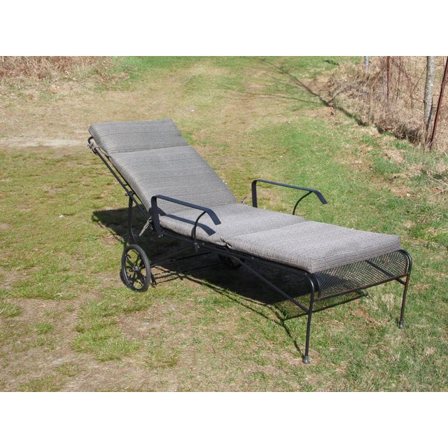Vintage Rolling Adjustable Reclining Mesh Wrought Iron ... (640 x 640 Pixel)