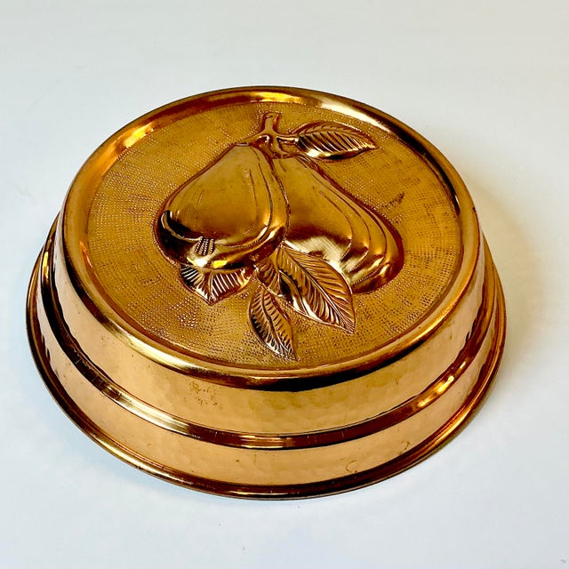 1950s Vintage Arts & Crafts Farmhouse Boho Chic Pear Copper and Brass Mold For Sale - Image 6 of 11