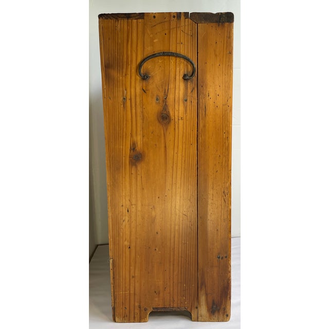 1920s Japanese Traditional Tansu Tabletop Storage Cabinet - For Sale - Image 4 of 14
